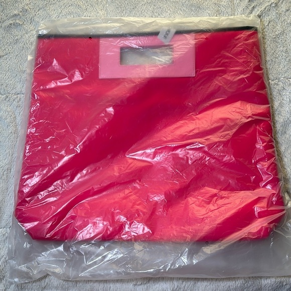 Clinique Limited Edition Hot Pink Shopper Tote Bag Cut Out Handles NEW - Picture 3 of 10